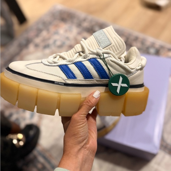 ADIDAS BEYONC IVP PARK SUPER SLEEK CHUNKY White and Blue Sneakers Gum Sole  NEW